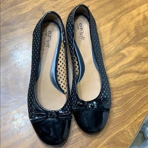 Black shiny flats euro sofft